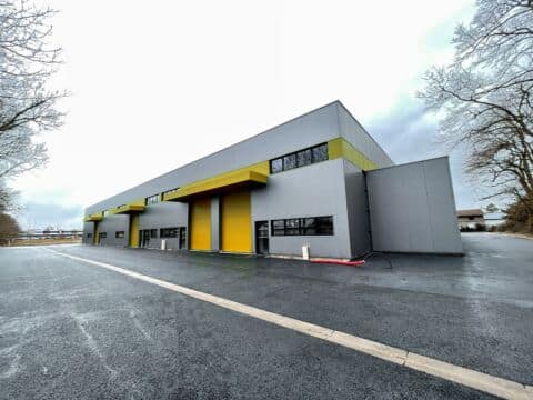 Bureaux + Entrepôt / Stockage – 450 m² – Saint-Jean-d’Illac (33127)