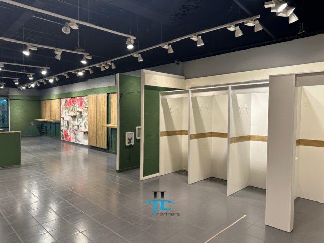 Local commercial 180m2 Galerie Marchande Auchan Villenave d’Ornon