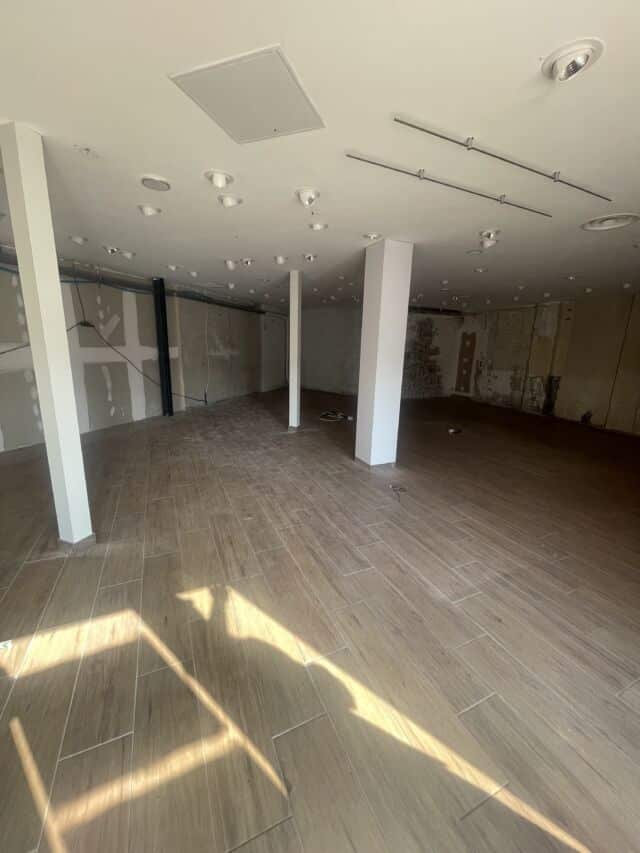 Location d’une boutique de 117m2 Cours Saint-Louis