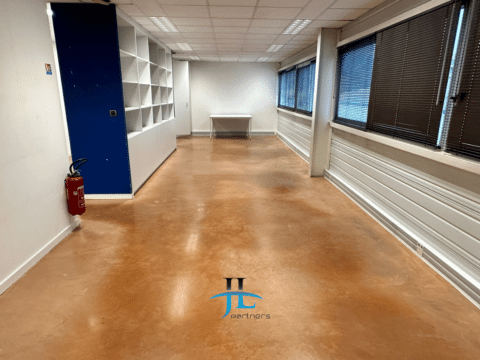 Location Entrepôt/Bureaux 180m2 Floirac