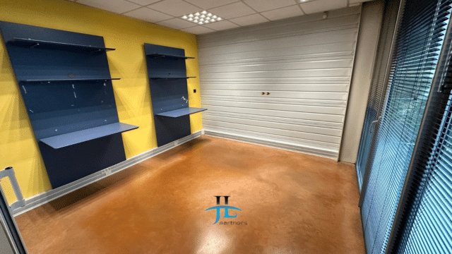 Location Entrepôt/Bureaux 180m2 Floirac