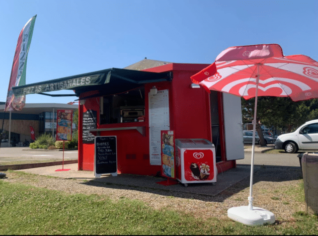 Kiosque à pizza + FDC à vendre – Emplacement stratégique – Pizzeria