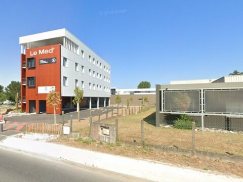 A vendre 2 plateaux de bureaux de 1037m²