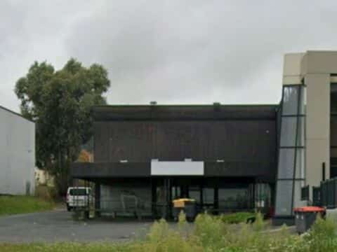 À VENDRE / À LOUER – ENSEMBLE COMMERCIAL – LA VILLE-DU-BOIS (91)