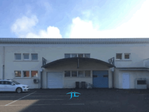 Entrepôt/Bureaux 255m2 RDC à louer ZAC Estillac