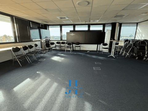 Bureaux 2500m2 à louer Gradignan Zone Commerciale et Tertiaire