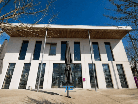 Local commercial 500m2 Restauration Zone Commerciale Le Haillan