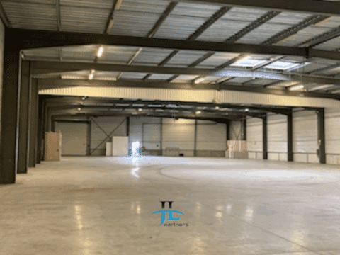 Entrepôt 2000m2 à louer Emplacement n°1 Le Haillan