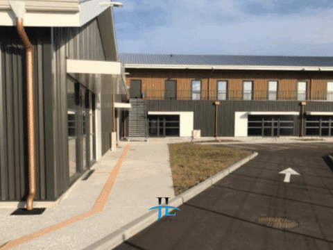 Locaux commerciaux 170 à 302m2 à louer Audenge