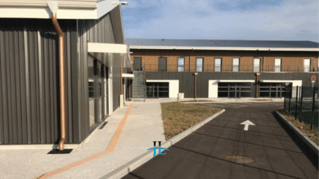 Locaux commerciaux 170 à 302m2 à louer Audenge