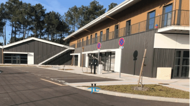Bureaux 84 à 92m2 R+1 à louer Audenge