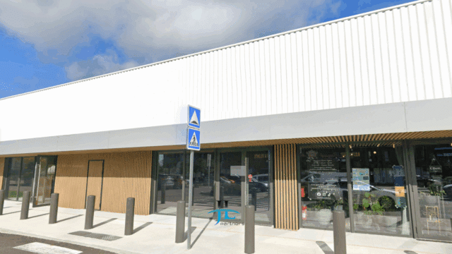 Locaux commerciaux 187m2 à 446m2 à louer Zone Commerciale Biganos