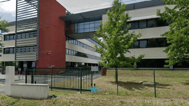 Bureaux de 350m2 RDC à louer Gradignan Zone Commerciale et Tertiaire