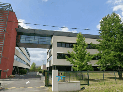 Bureaux de 1000m2 R+1 ou R+2 à louer Gradignan Zone Commerciale et Tertiaire