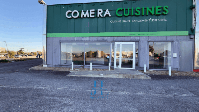 Local commercial 400m2 à louer Zone Commerciale Mérignac Soleil