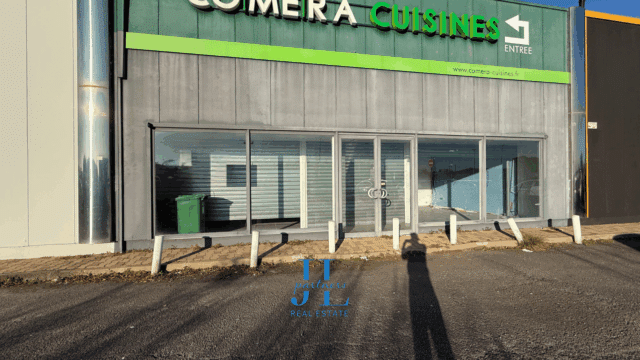 Local commercial 400m2 à louer Zone Commerciale Mérignac Soleil