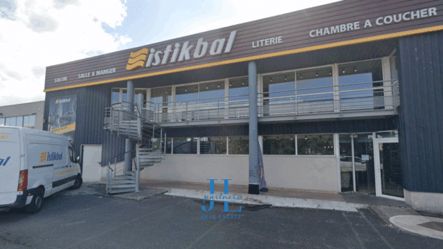 Local commercial 900m2 Emplacement N°1 visibilité Boulevard Bordeaux-Lac