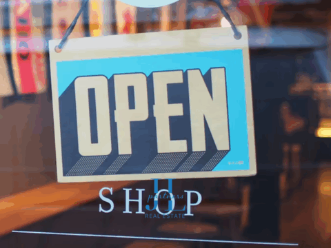 À LOUER – Local commercial 177 m² – Zone commerciale Mérignac Chemin Long