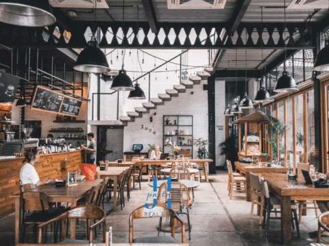 À LOUER – Local commercial 200 m² – Zone commerciale Mérignac