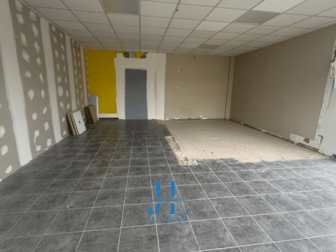 À Louer – Local Commercial – 50 m2 – Eysines axe passant