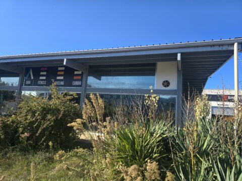  Local commercial à louer – SAINT-MÉDARD-EN-JALLES / 405 m²