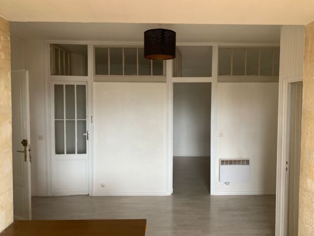 Immeuble Indépendant à Vendre – 400 m2 – Bordeaux