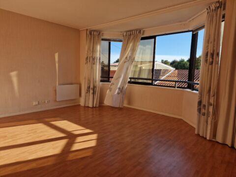 Appartement T2 lumineux avec ascenseur et parking – Primrose