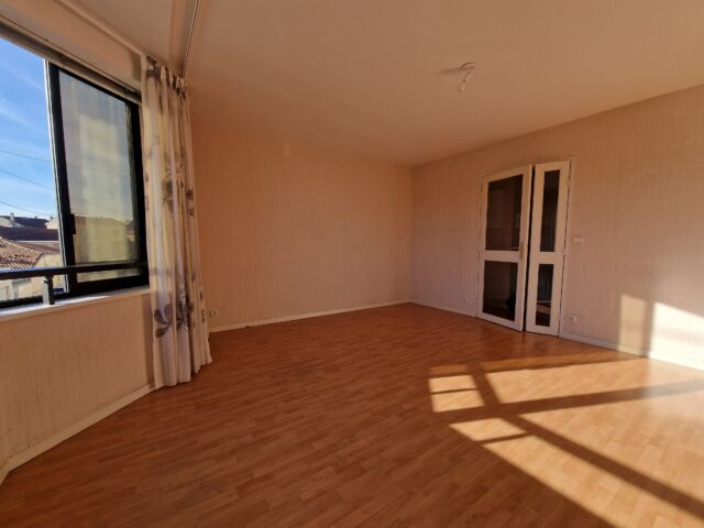 Appartement T2 lumineux avec ascenseur et parking – Primrose