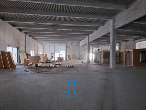 À VENDRE – Cellule commerciale neuve 1 600 m² – Bordeaux Brazza – ERP – Emplacement premium