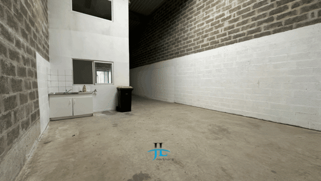 Location Entrepôt 100m2 La Réole Zone Industrielle