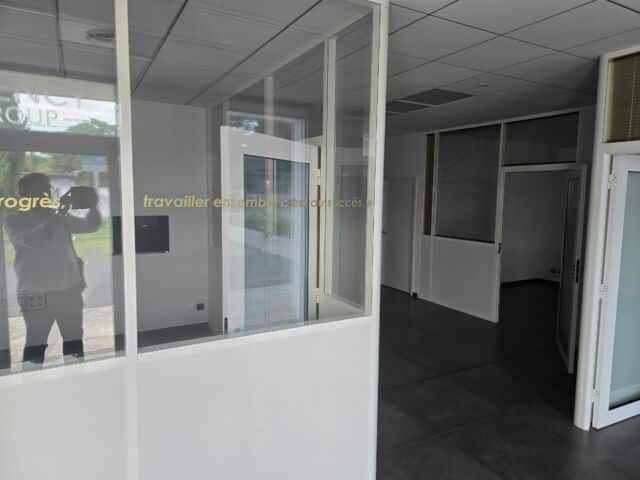 Location très beaux Bureaux Eysines face ligne G