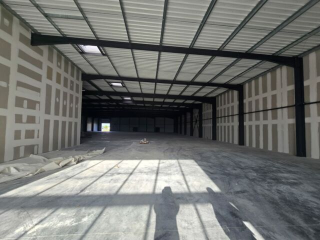 A louer cellule commercial Marmande – Zone Leclcerc excellente visibilité