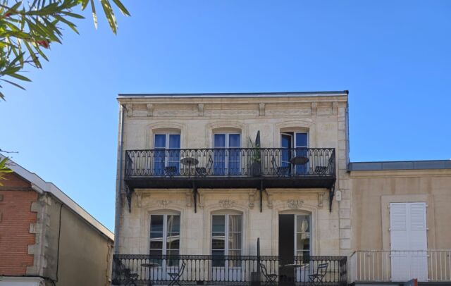 Investissement premium à Arcachon – Immeuble mixte avec commerces