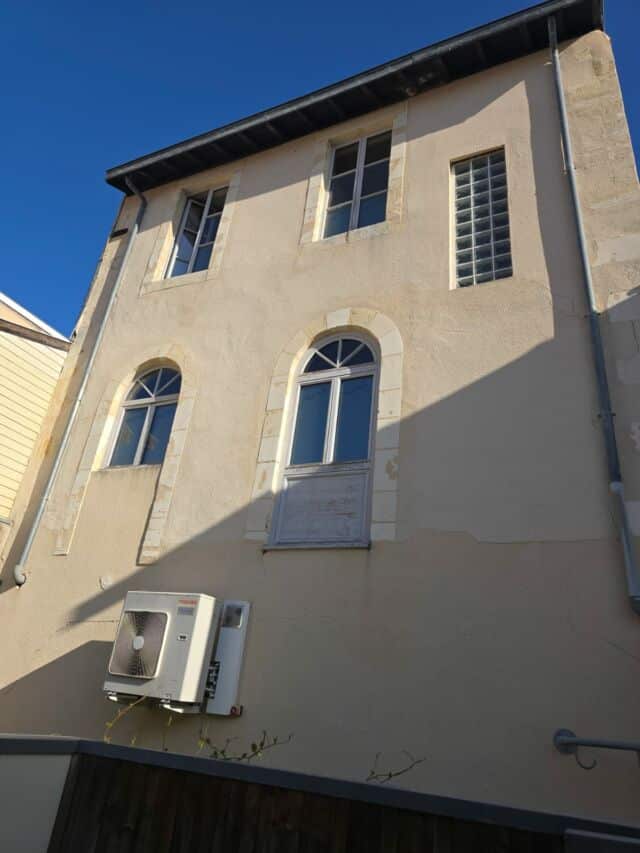 Investissement premium à Arcachon – Immeuble mixte avec commerces