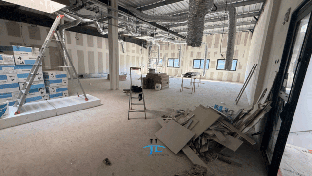 Bureau 200m2 R+1 à louer ZAC Marmande Leclerc