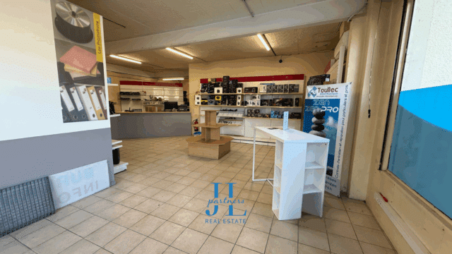 Local commercial 190m2 loué – À VENDRE – Langon axe passant