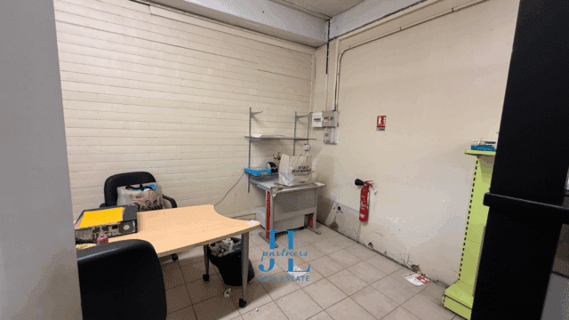 Local commercial 190m2 loué – À VENDRE – Langon axe passant