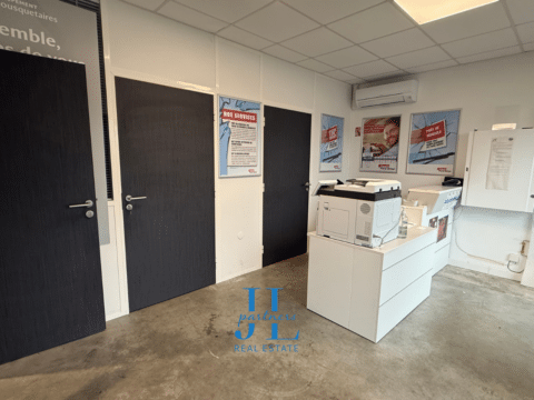 À LOUER – Local commercial/d&rsquo;activité 100 m² – Zone Pessac Bersol