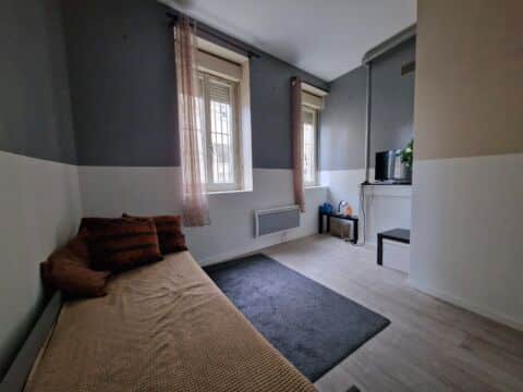 Fondaudège : T2 traversant au calme