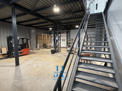 Local d’activité à louer 263 m² – Bègles (Avenue Jeanne d’Arc)