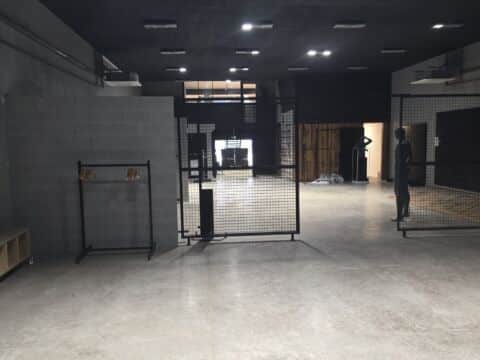 À LOUER – LOCAL COMMERCIAL À FORTE IDENTITÉ – IDEALEMENT SITUE A BORDEAUX 