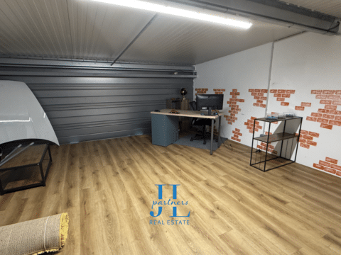 À LOUER – Local d’activité de 80 m² – Zone d’Activité Pessac Bersol