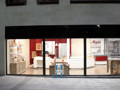 À VENDRE – Fonds de commerce de pâtisserie artisanale haut de gamme – Pessac Centre – Emplacement n°1