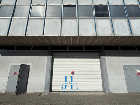 À LOUER – Local commercial 330 m² – Mérignac Zone Commerciale
