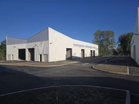 À VENDRE – LOCAL D’ACTIVITÉ DE 305,01 M² – CARBON-BLANC