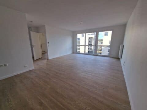 Grand T2 au 5ᵉ étage avec ascenseur et parking