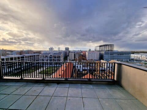 Grand T5 duplex au 6ᵉ étage avec terrasse, tropézienne, ascenseur et 2 parkings