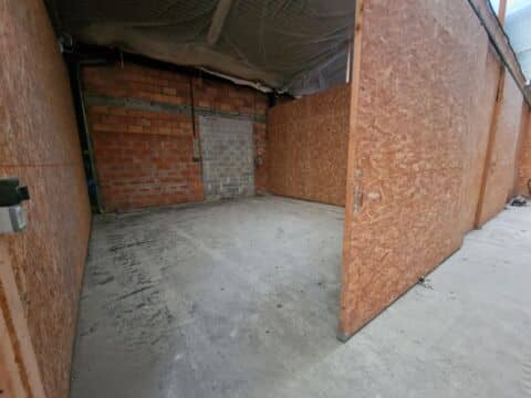 Local d’activités de 35 m² – Proximité immédiate Gare de Bruges