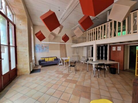 Local professionnel de charme – 100 m² – Bordeaux Chartrons
