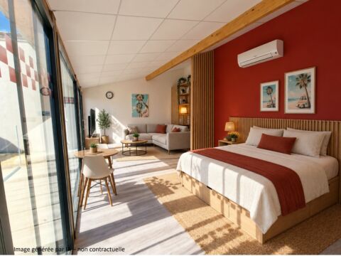 À VENDRE – STUDIO DE PLAIN-PIED AVEC COUR PRIVATIVE DE 60 M²